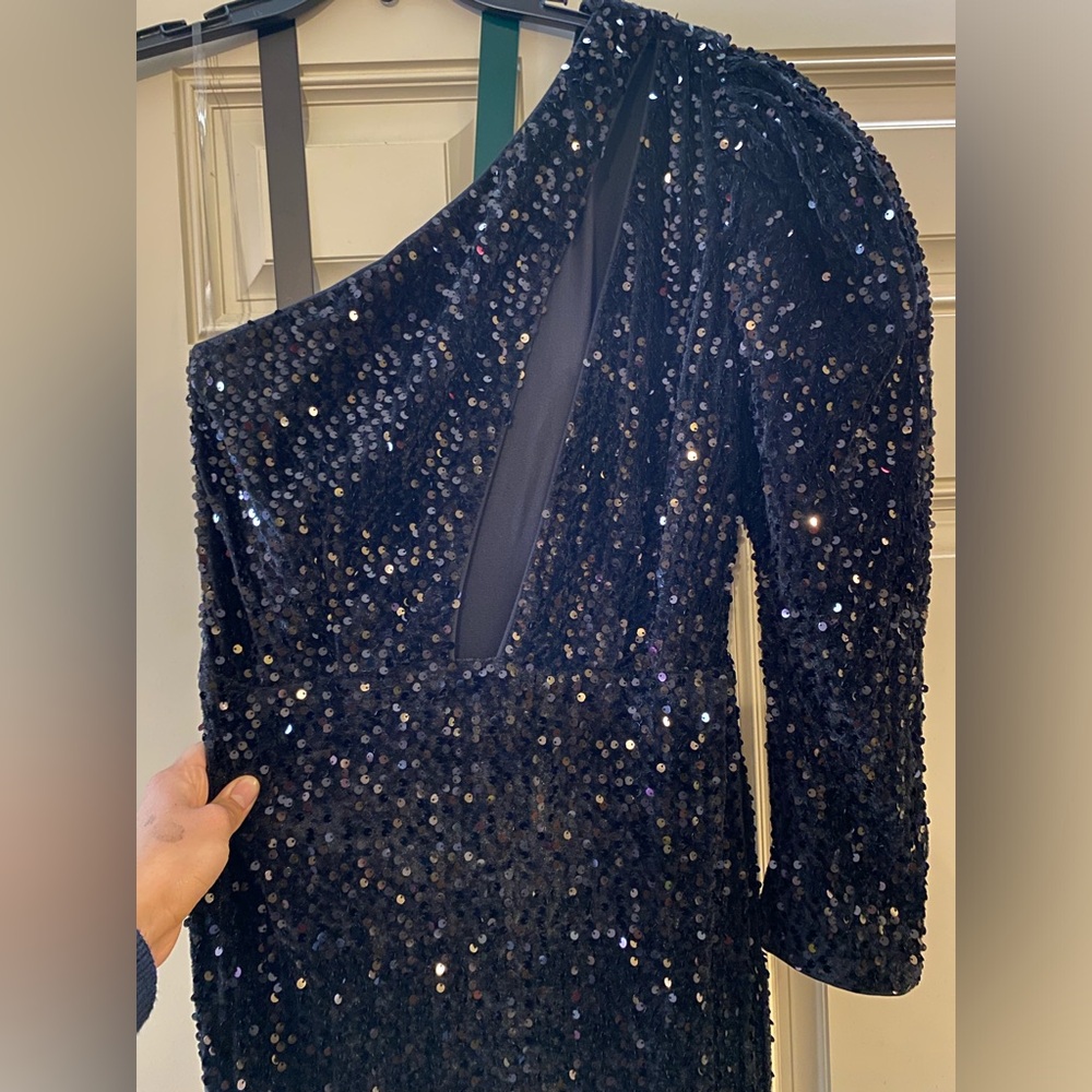 New Missord Cut Out Front One Shoulder Sequins Dress size XL AND SMALL